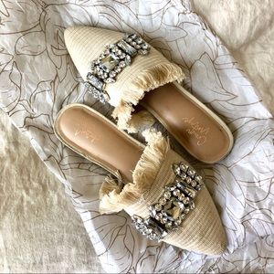 crown vintage dizzy mule